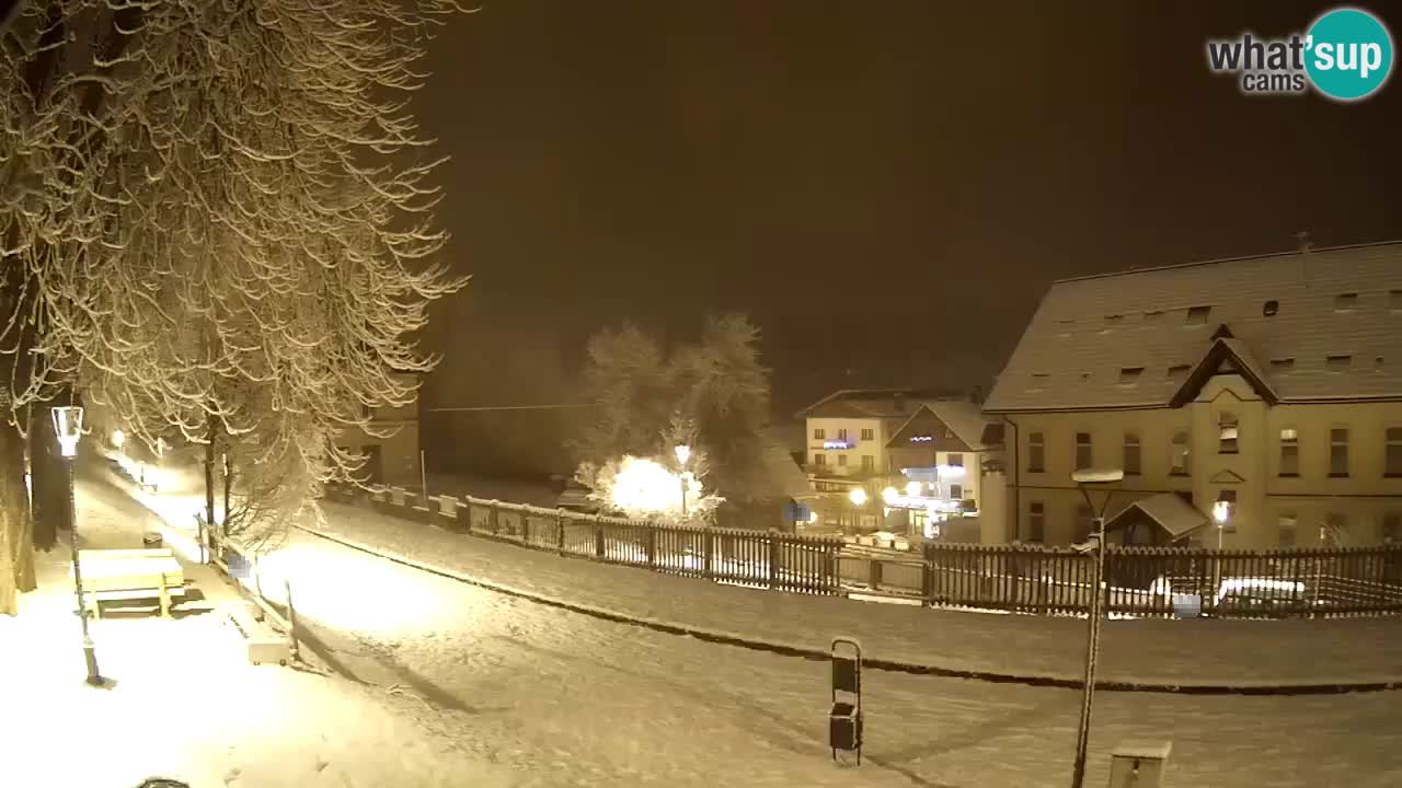 Tarvisio webcam – Bicycle lane and Mangart mountain