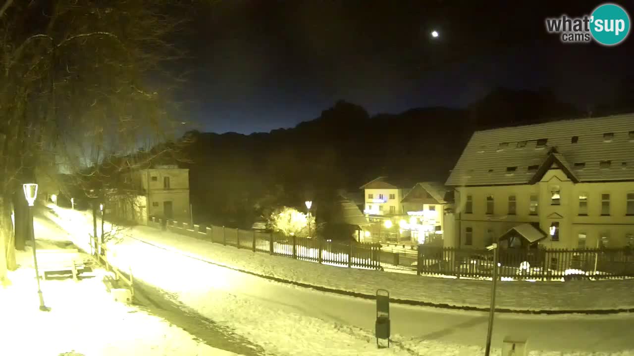 Tarvisio webcam – Bicycle lane and Mangart mountain