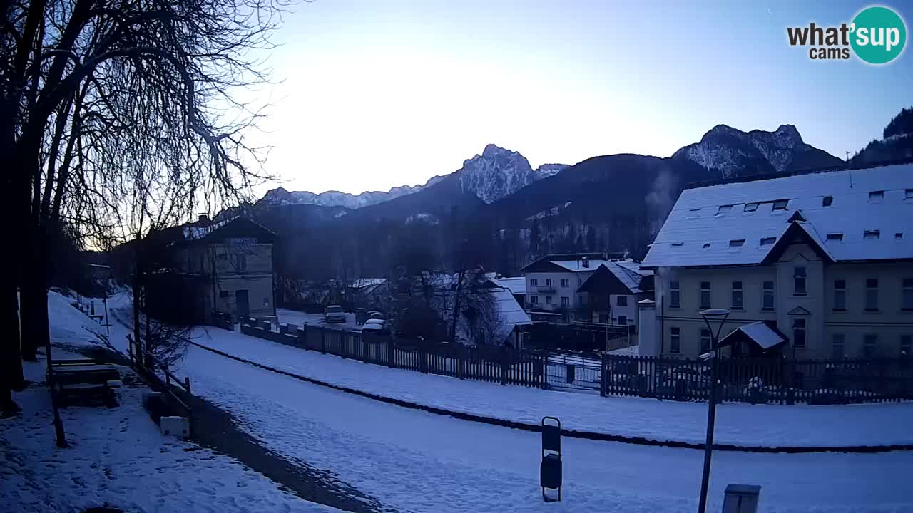 Tarvisio webcam – Bicycle lane and Mangart mountain