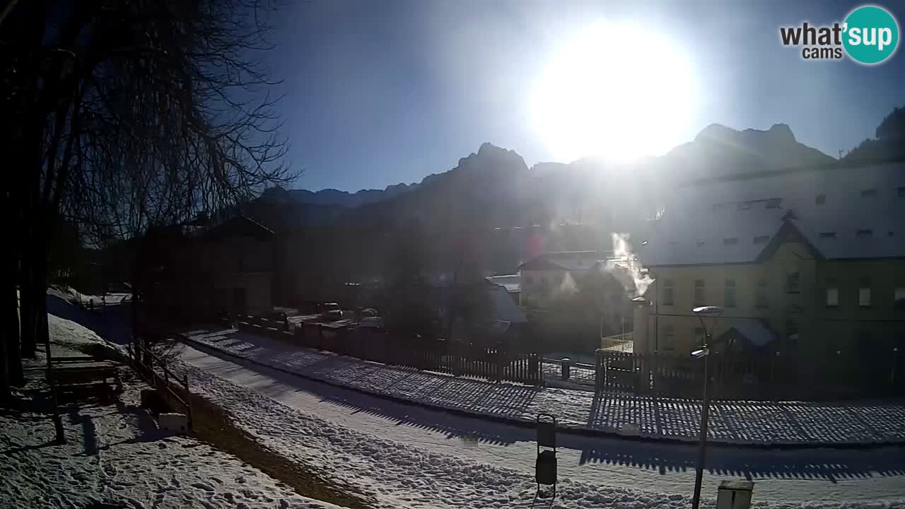 Tarvisio Live webcam – pista ciclabile e il gruppo del Mangart