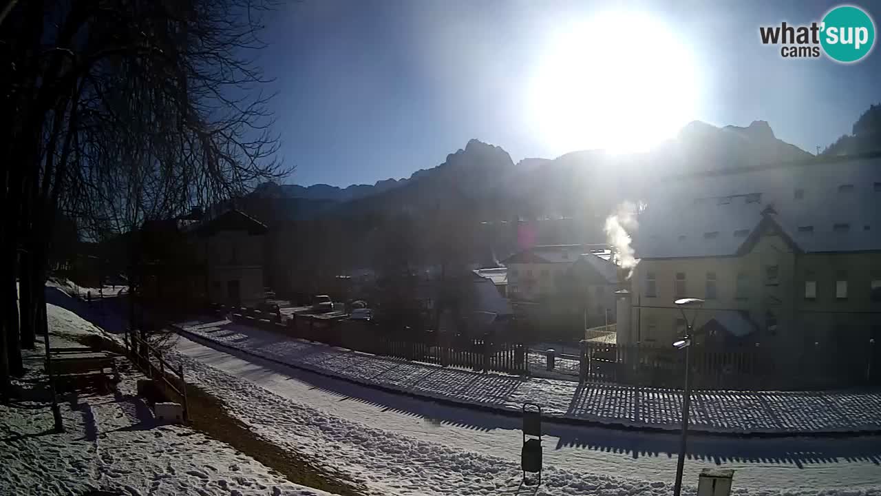 Tarvisio webcam – Bicycle lane and Mangart mountain