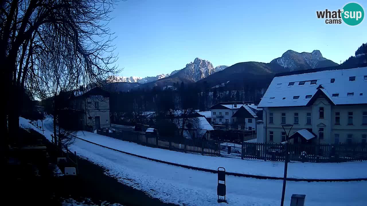 Tarvisio webcam – Bicycle lane and Mangart mountain