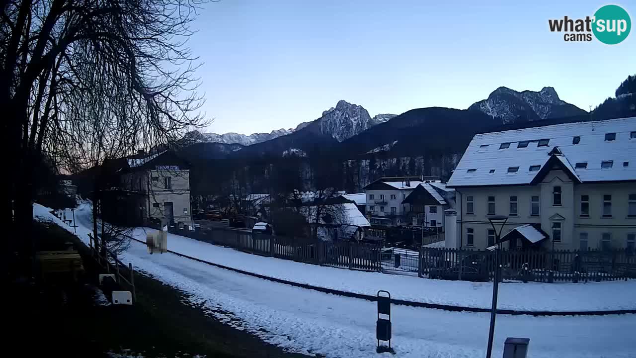 Tarvisio webcam – Bicycle lane and Mangart mountain