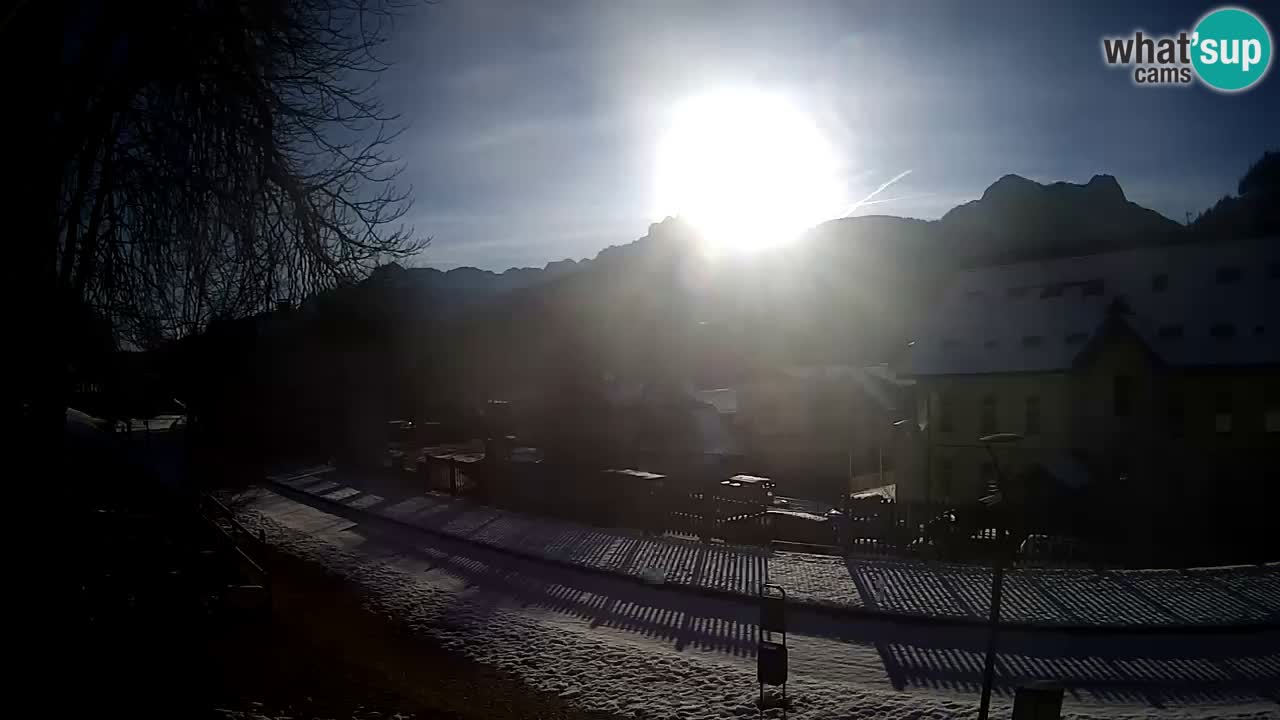 Tarvisio webcam – Bicycle lane and Mangart mountain