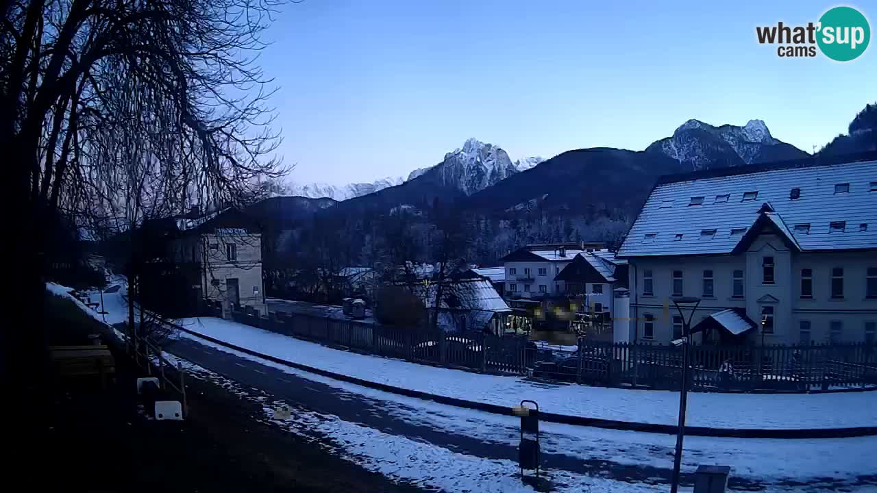 Tarvisio webcam – Bicycle lane and Mangart mountain