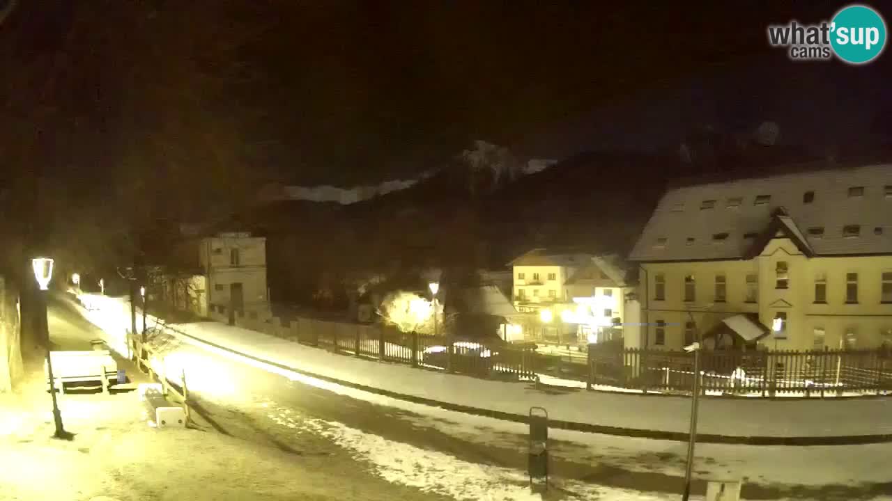 Tarvisio webcam – Bicycle lane and Mangart mountain