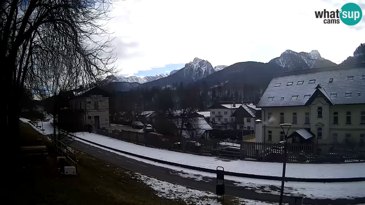 Tarvisio webcam – Bicycle lane and Mangart mountain