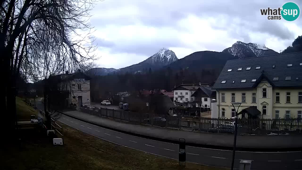 Tarvisio Live webcam – pista ciclabile e il gruppo del Mangart