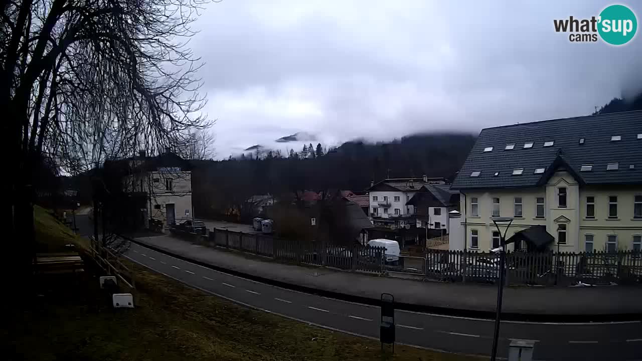 Tarvisio Live webcam – pista ciclabile e il gruppo del Mangart