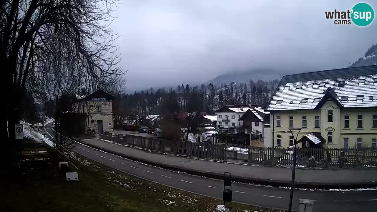 Tarvisio Live webcam – pista ciclabile e il gruppo del Mangart