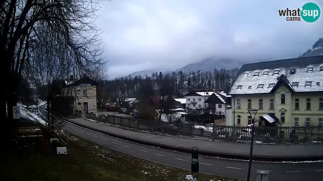 Tarvisio webcam – Bicycle lane and Mangart mountain