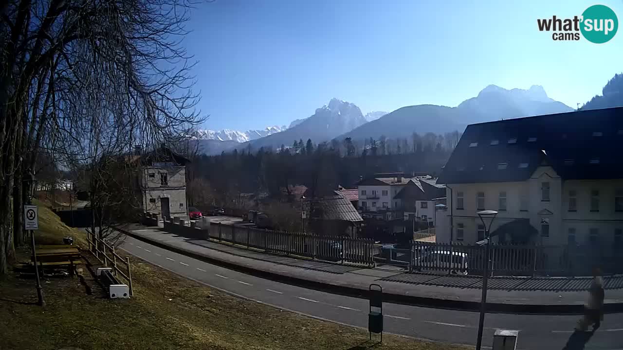 Tarvisio webcam – Bicycle lane and Mangart mountain