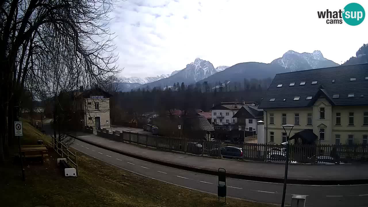 Tarvisio Live webcam – pista ciclabile e il gruppo del Mangart