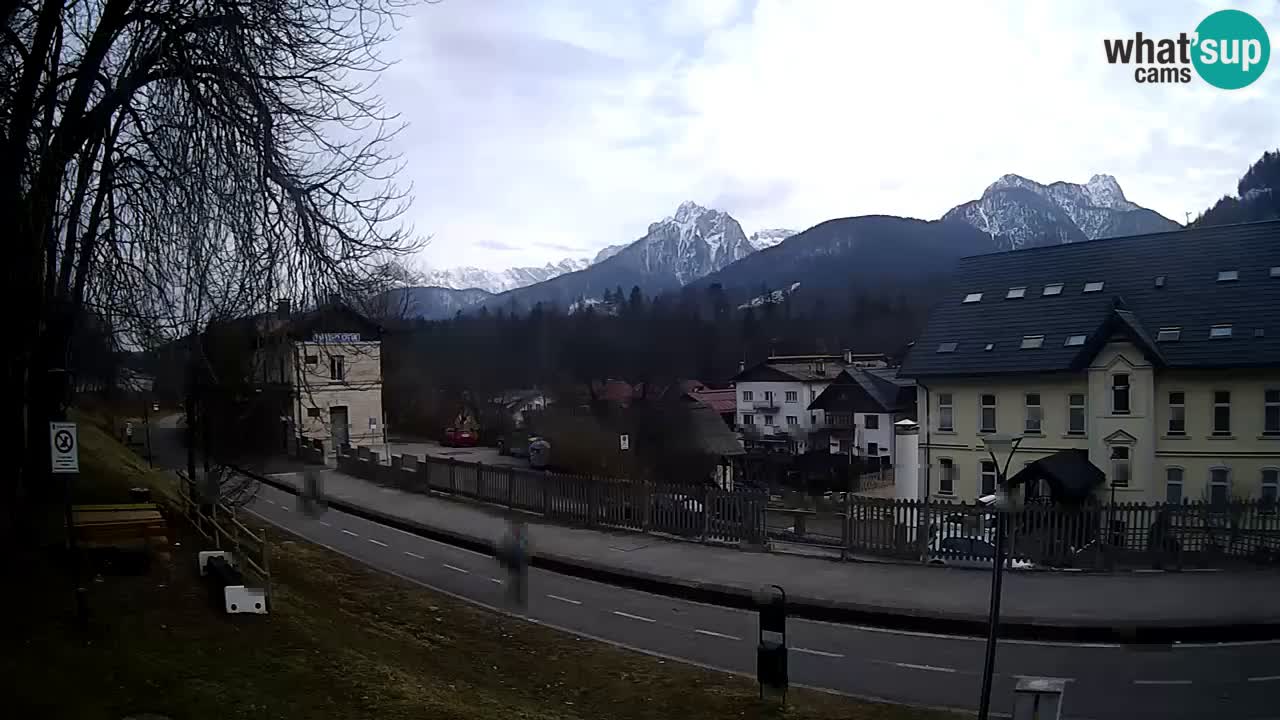 Tarvisio webcam – Bicycle lane and Mangart mountain