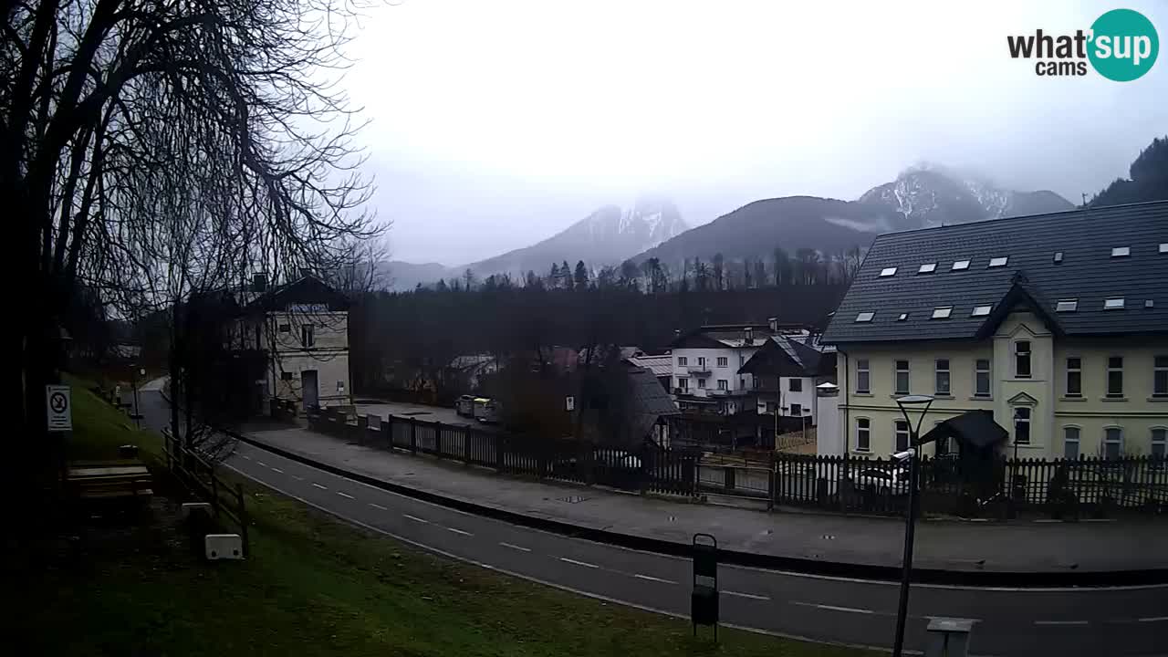 Tarvisio webcam – Bicycle lane and Mangart mountain