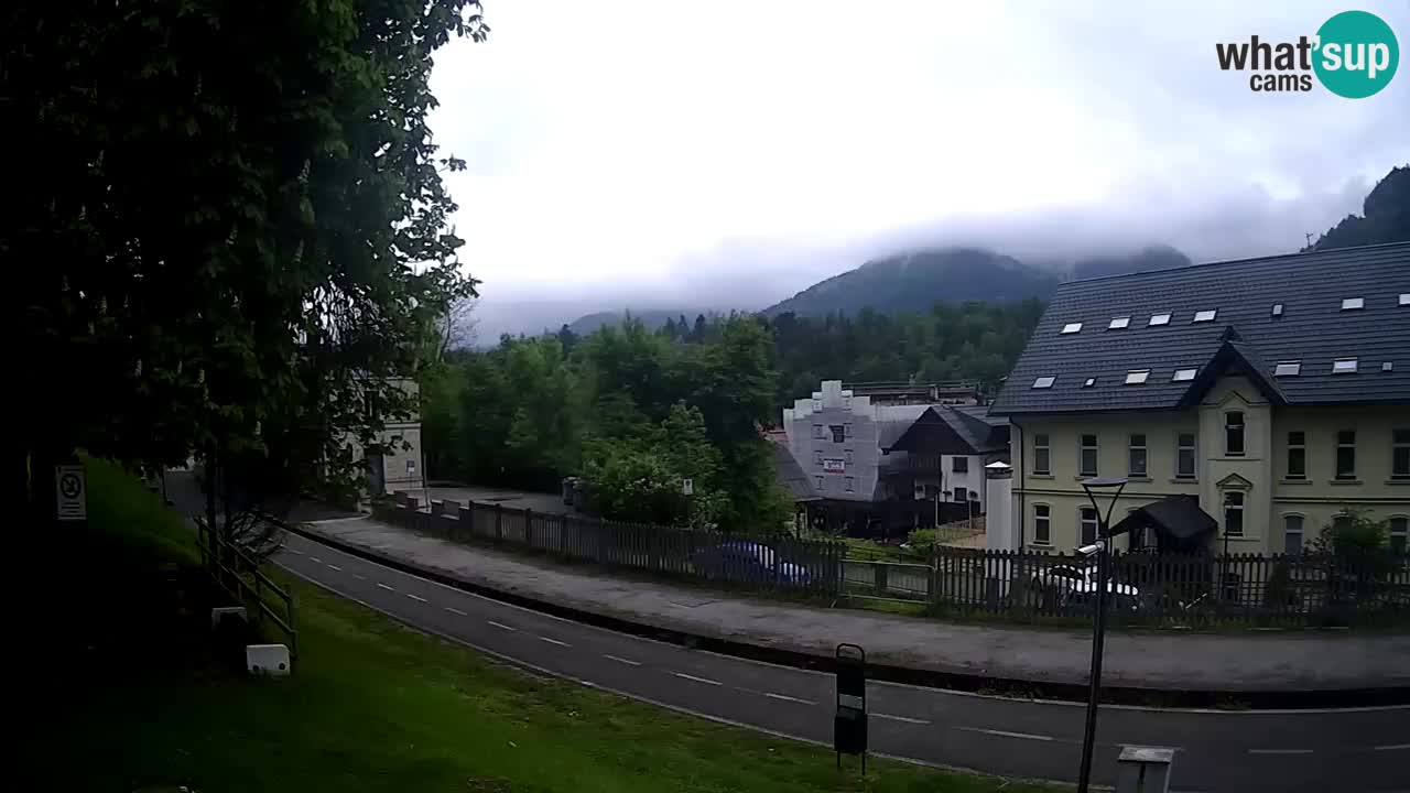 Tarvisio Live webcam – pista ciclabile e il gruppo del Mangart