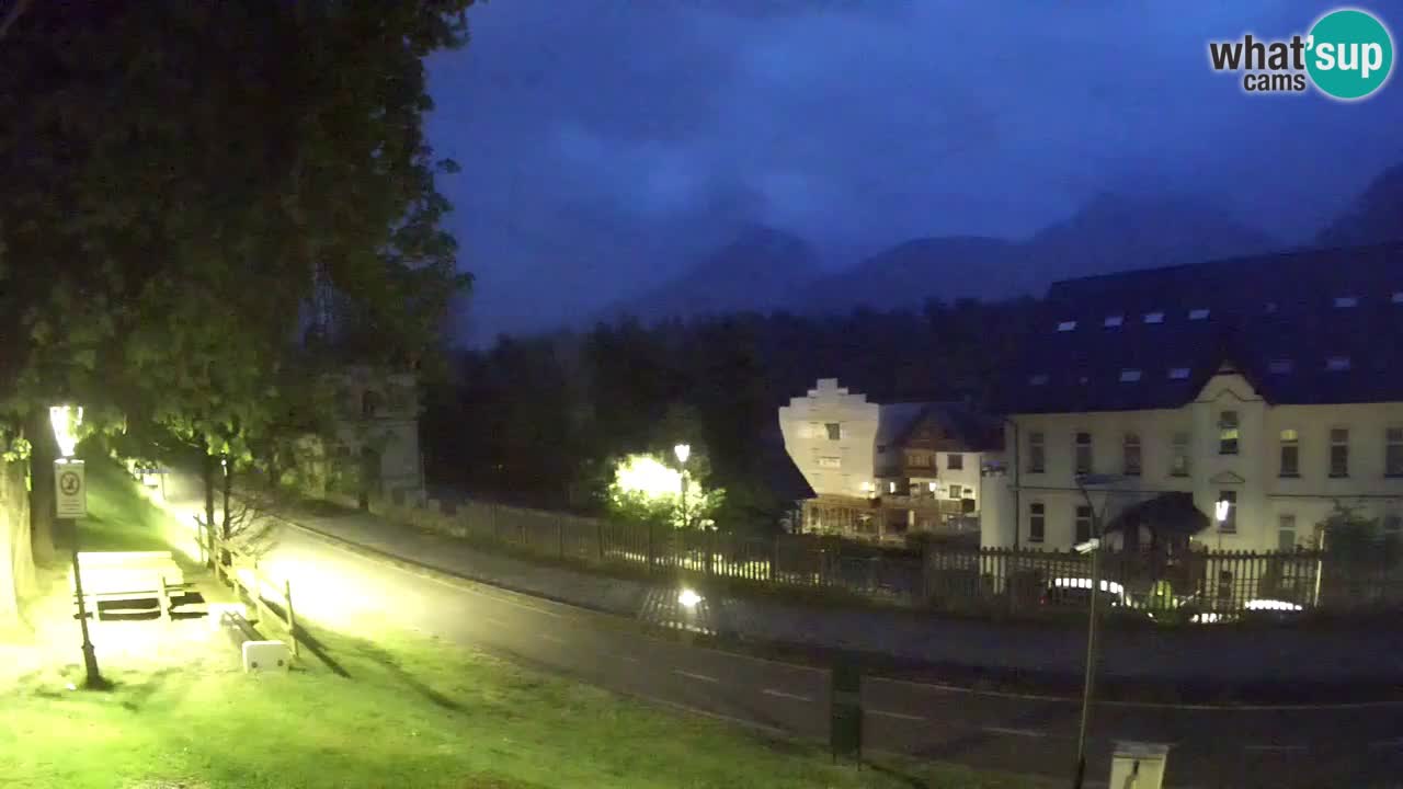 Trbiž kamera v živo – kolesarska pot in Mangart v ozadju