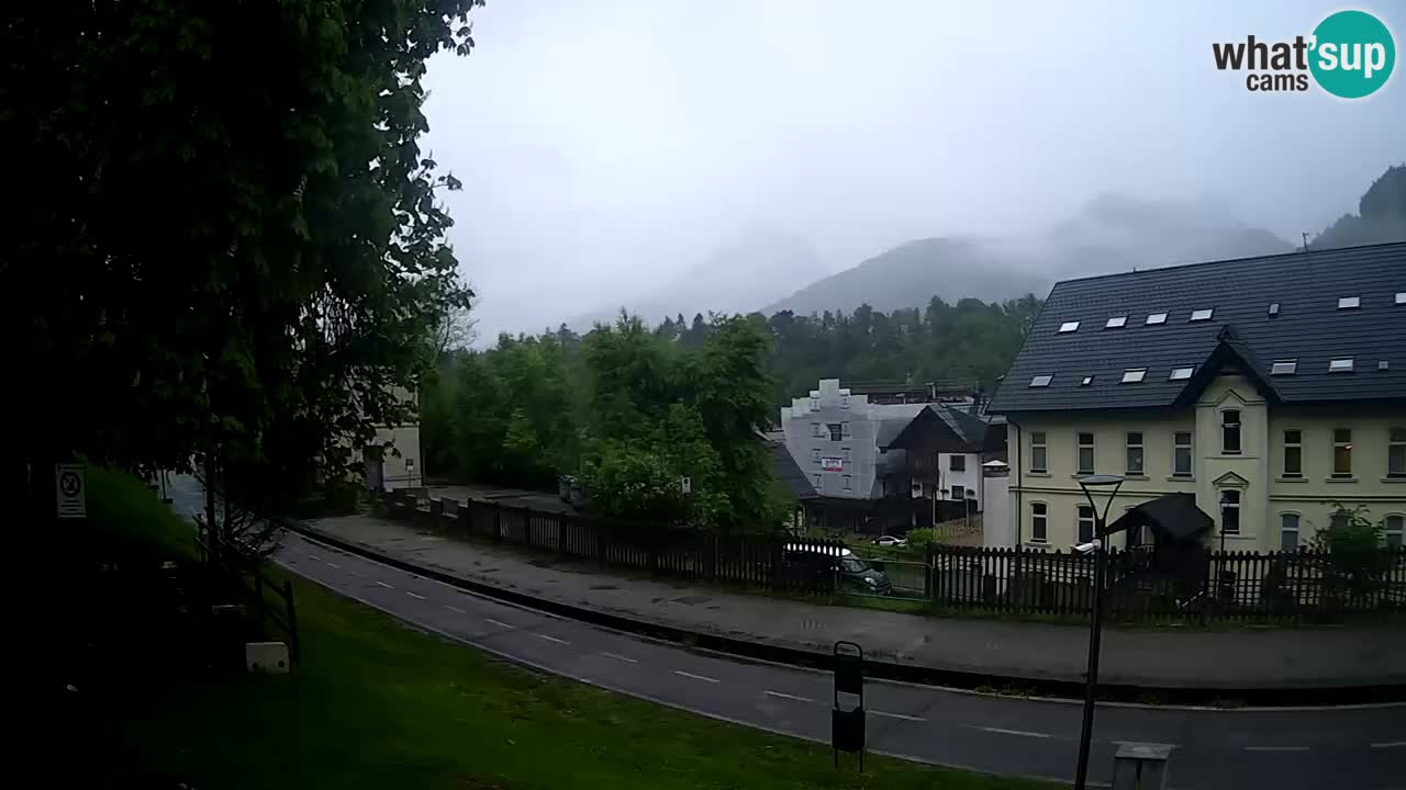 Tarvisio webcam – Bicycle lane and Mangart mountain