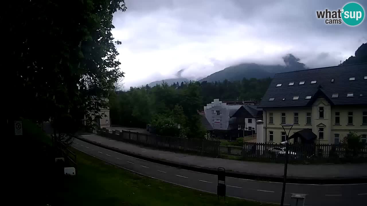 Tarvisio Live webcam – pista ciclabile e il gruppo del Mangart