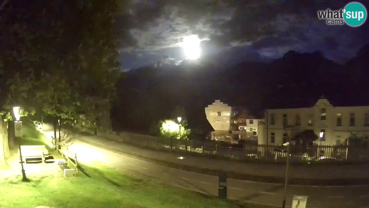Trbiž kamera v živo – kolesarska pot in Mangart v ozadju
