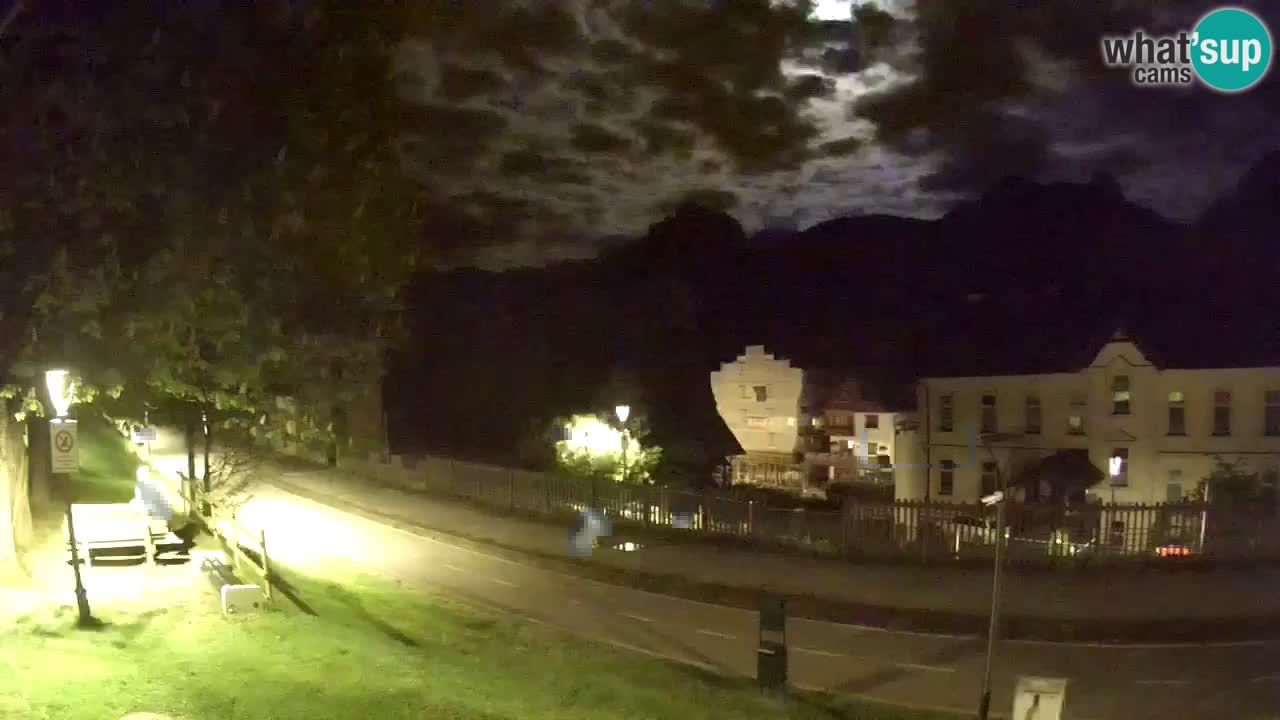 Trbiž kamera v živo – kolesarska pot in Mangart v ozadju