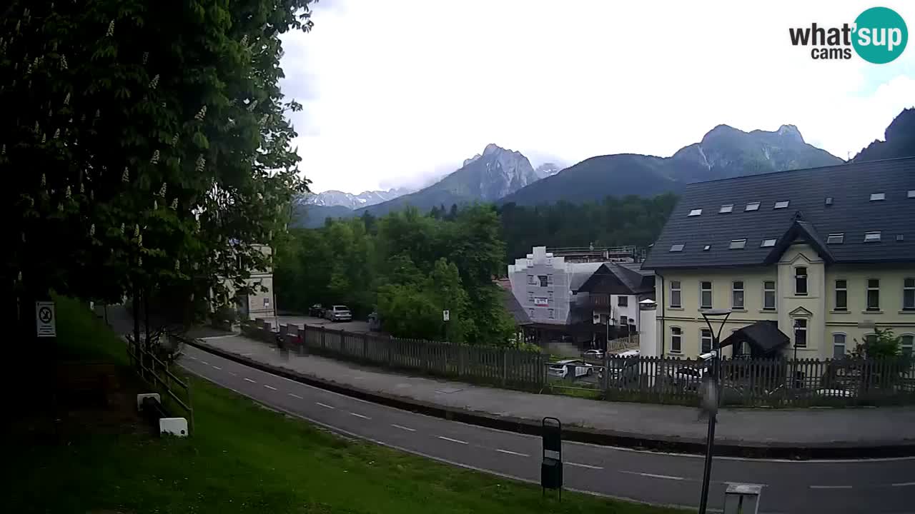 Tarvisio webcam – Bicycle lane and Mangart mountain