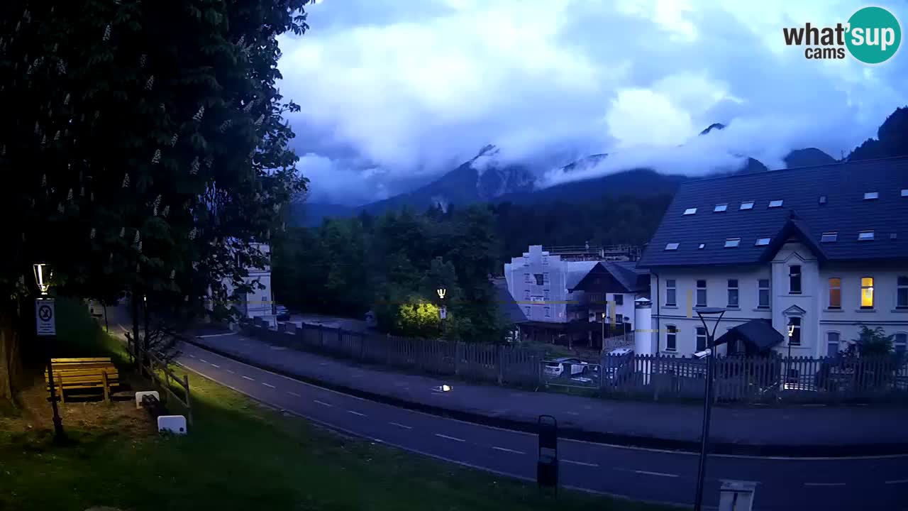 Tarvisio Live webcam – pista ciclabile e il gruppo del Mangart