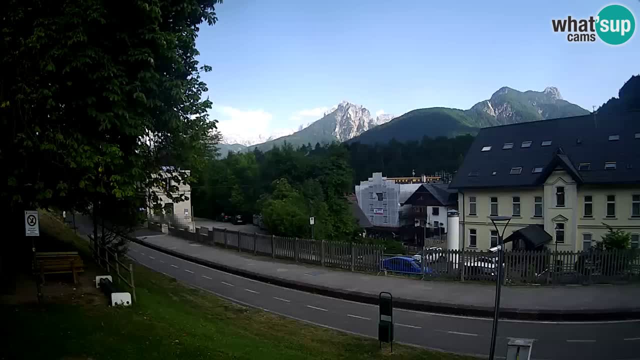Tarvisio webcam – Bicycle lane and Mangart mountain