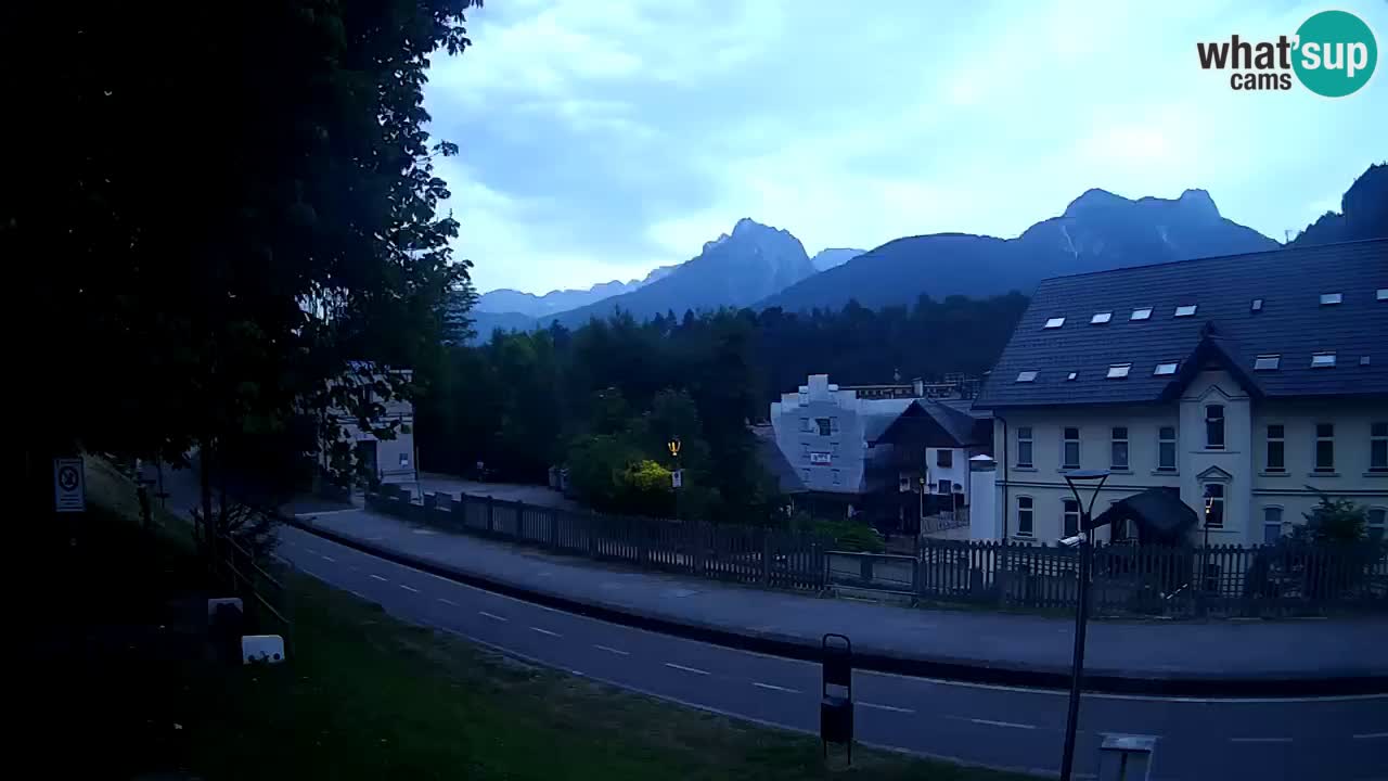Tarvisio Live webcam – pista ciclabile e il gruppo del Mangart