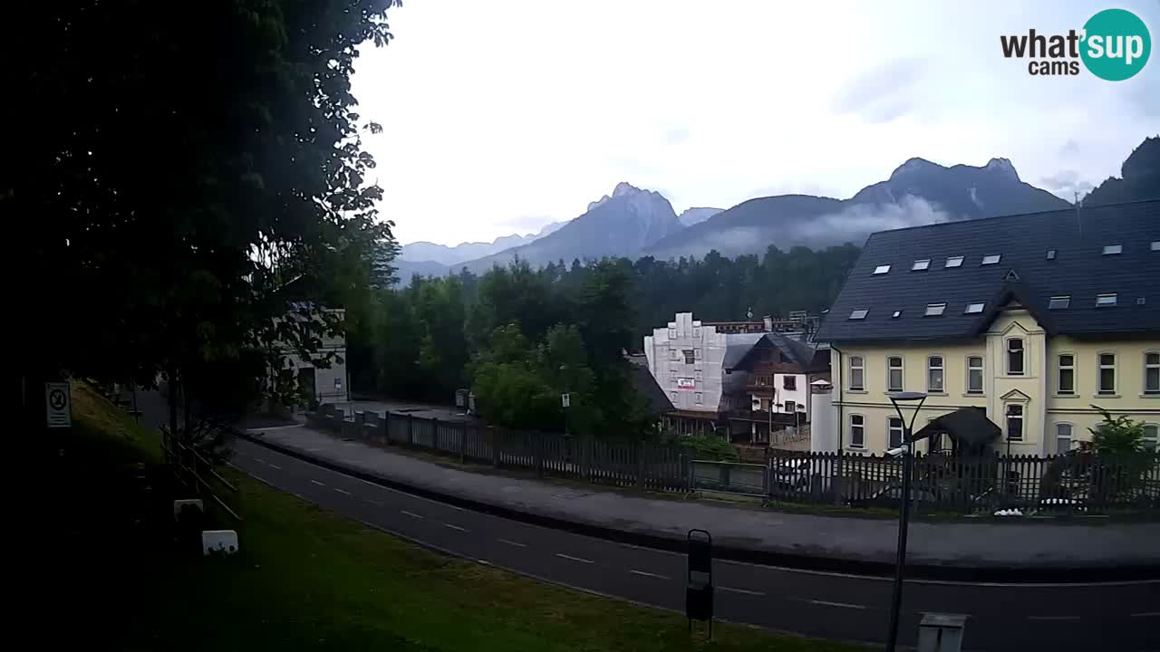 Tarvisio Live webcam – pista ciclabile e il gruppo del Mangart