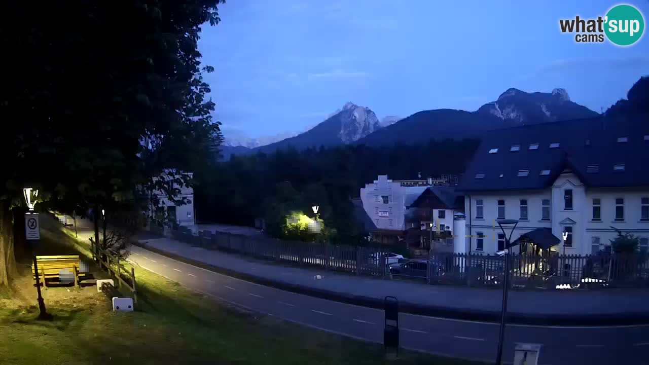 Trbiž kamera v živo – kolesarska pot in Mangart v ozadju