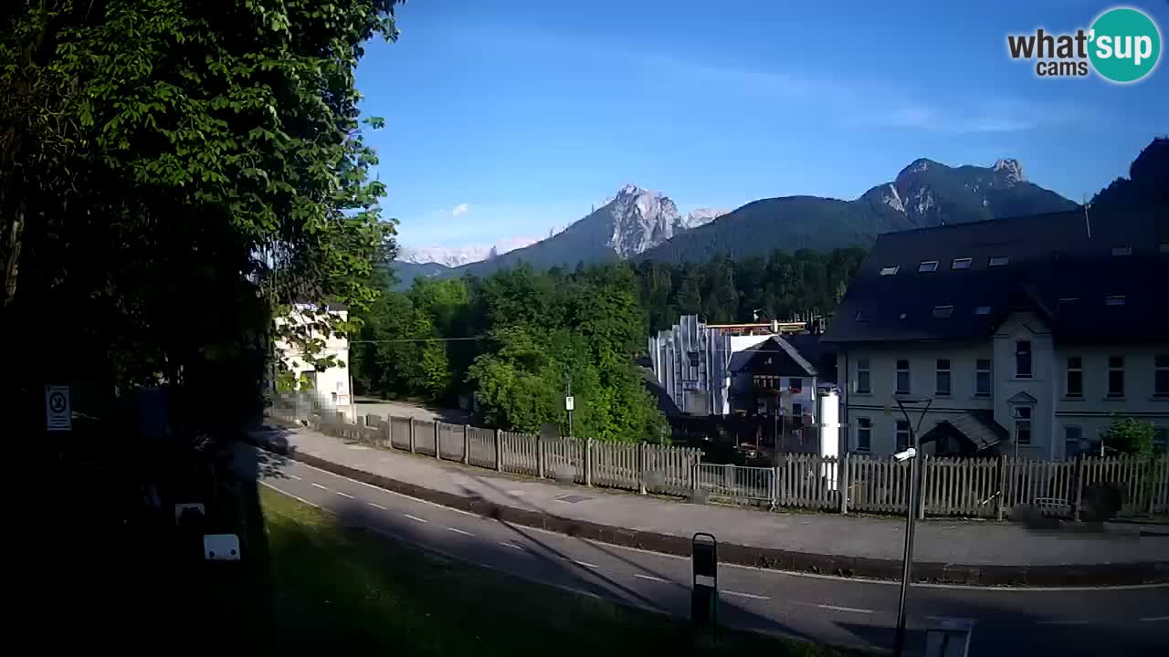 Tarvisio webcam – Bicycle lane and Mangart mountain
