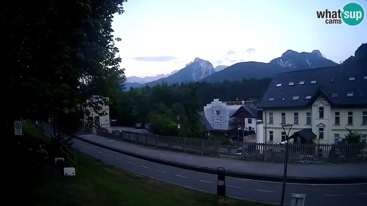 Tarvisio Live webcam – pista ciclabile e il gruppo del Mangart