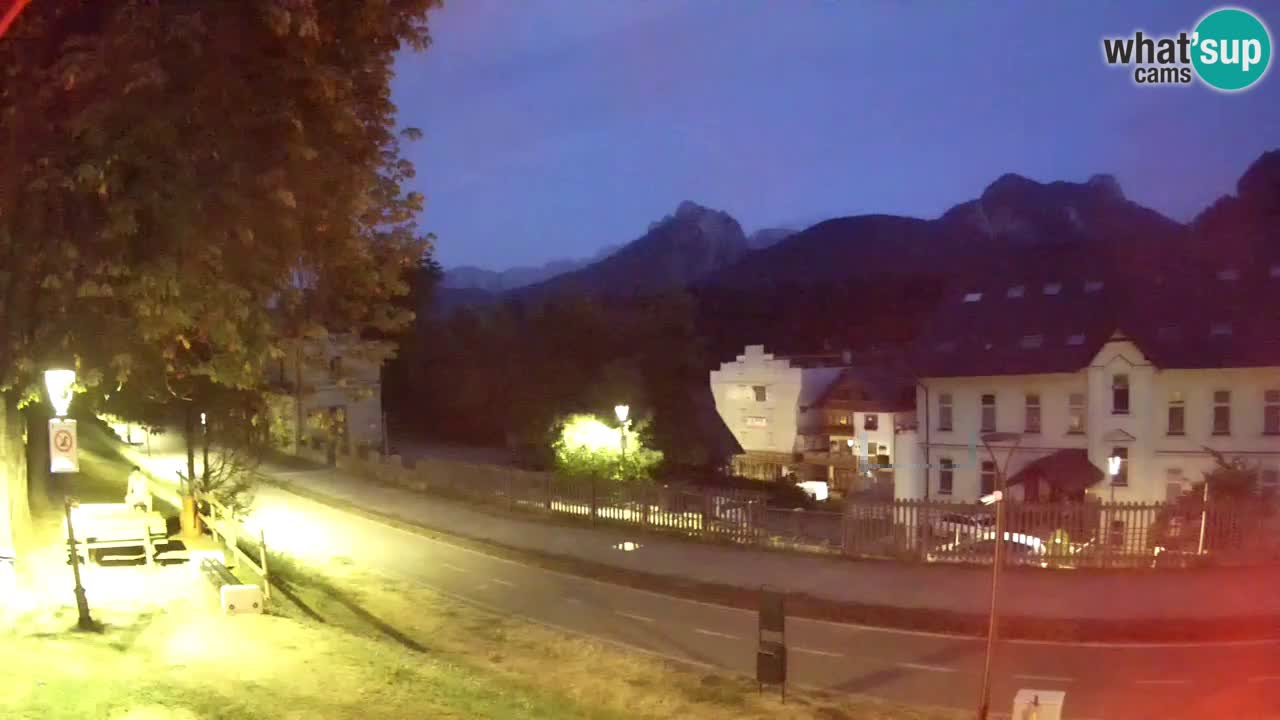 Tarvisio webcam – Bicycle lane and Mangart mountain