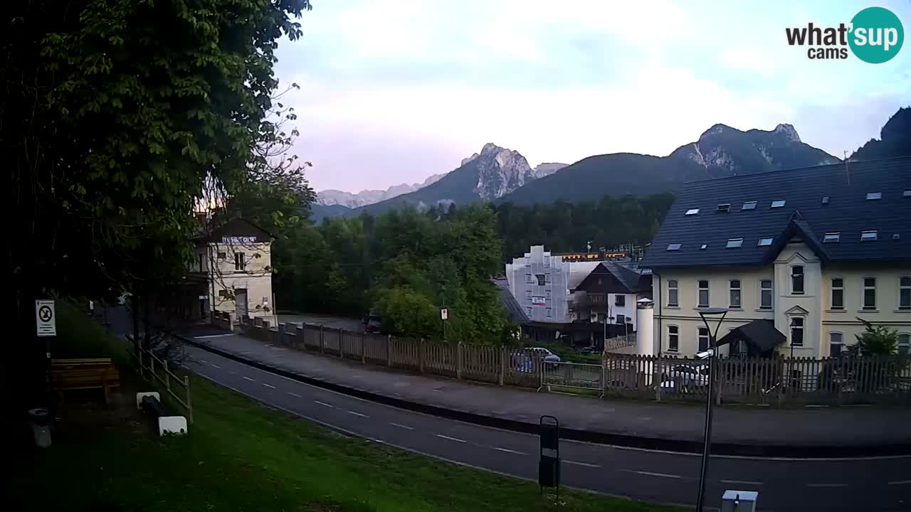 Tarvisio webcam – Bicycle lane and Mangart mountain