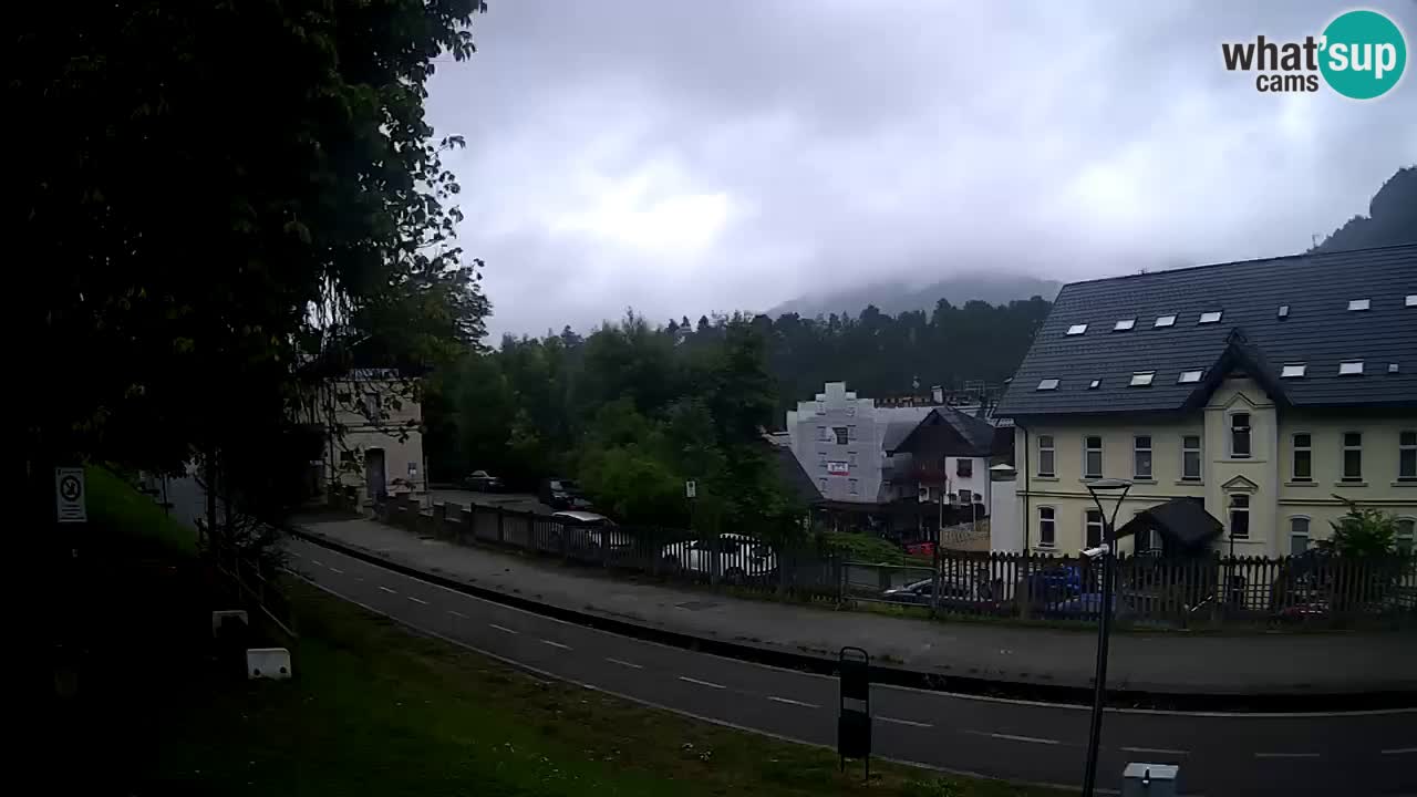 Tarvis webcam – Radweg und Mangart