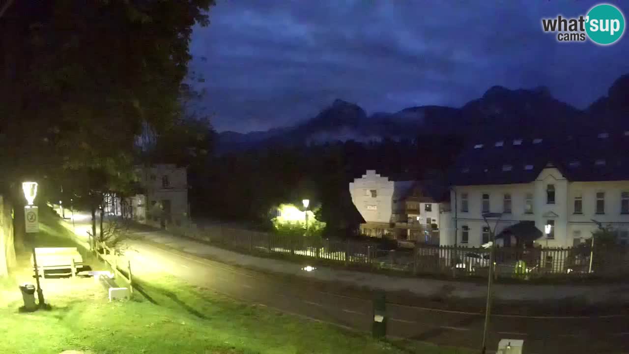 Trbiž kamera v živo – kolesarska pot in Mangart v ozadju