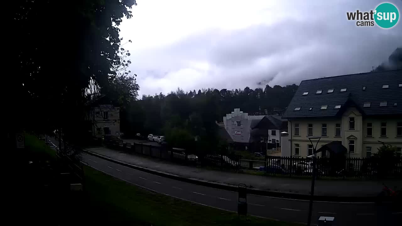 Tarvis webcam – Radweg und Mangart