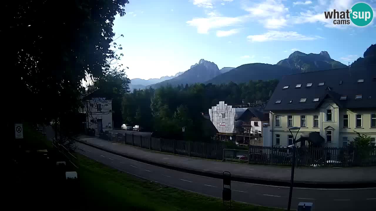 Tarvisio webcam – Bicycle lane and Mangart mountain