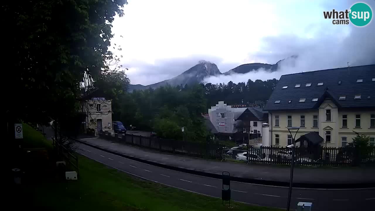 Tarvisio Live webcam – pista ciclabile e il gruppo del Mangart