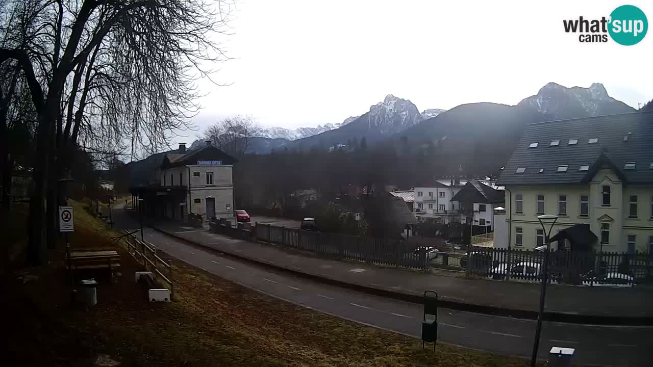 Tarvisio webcam – Bicycle lane and Mangart mountain