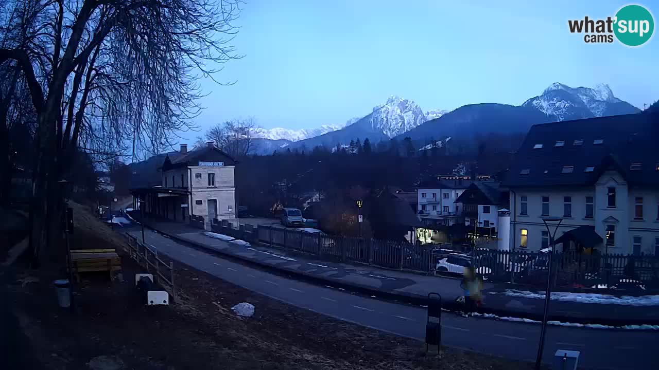 Trbiž kamera v živo – kolesarska pot in Mangart v ozadju