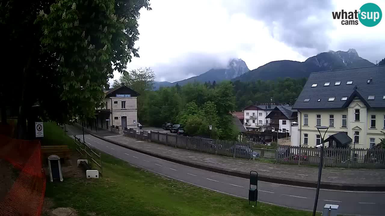 Trbiž kamera v živo – kolesarska pot in Mangart v ozadju