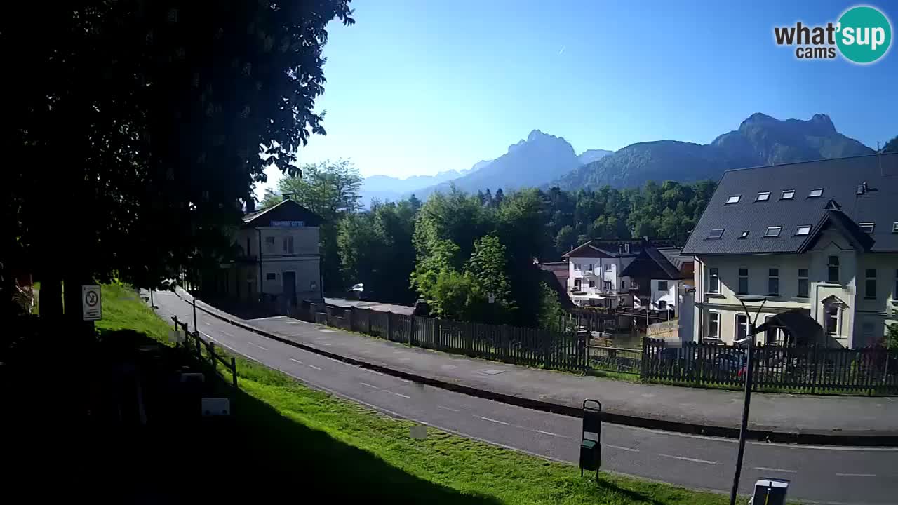 Tarvisio webcam – Bicycle lane and Mangart mountain