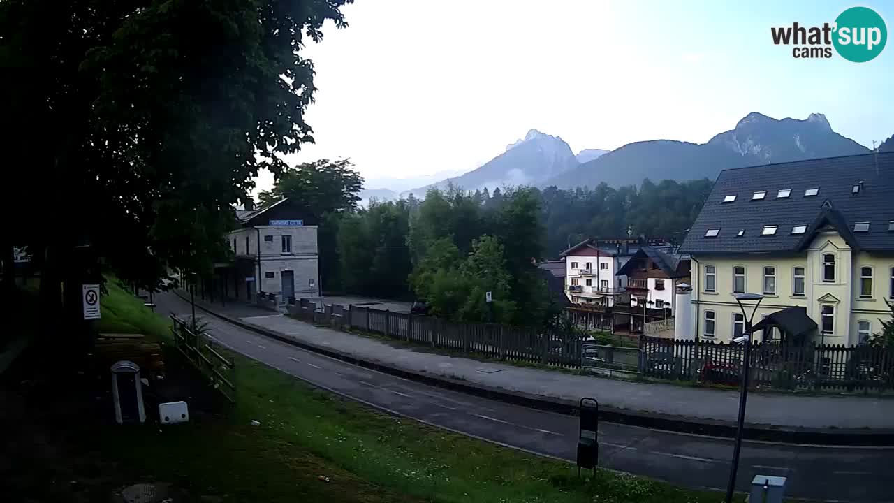Trbiž kamera v živo – kolesarska pot in Mangart v ozadju
