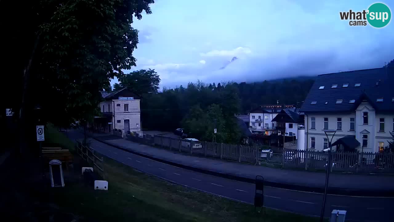 Trbiž kamera v živo – kolesarska pot in Mangart v ozadju