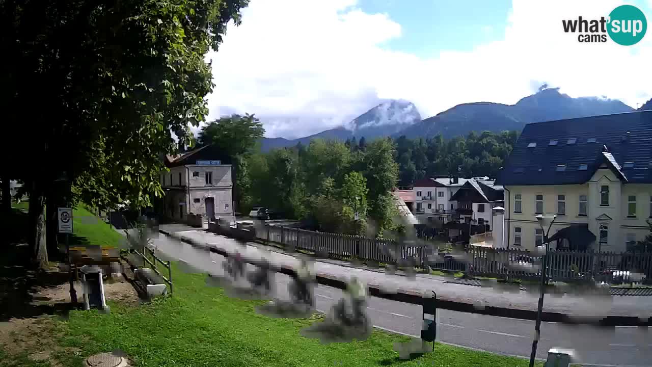 Tarvisio Live webcam – pista ciclabile e il gruppo del Mangart