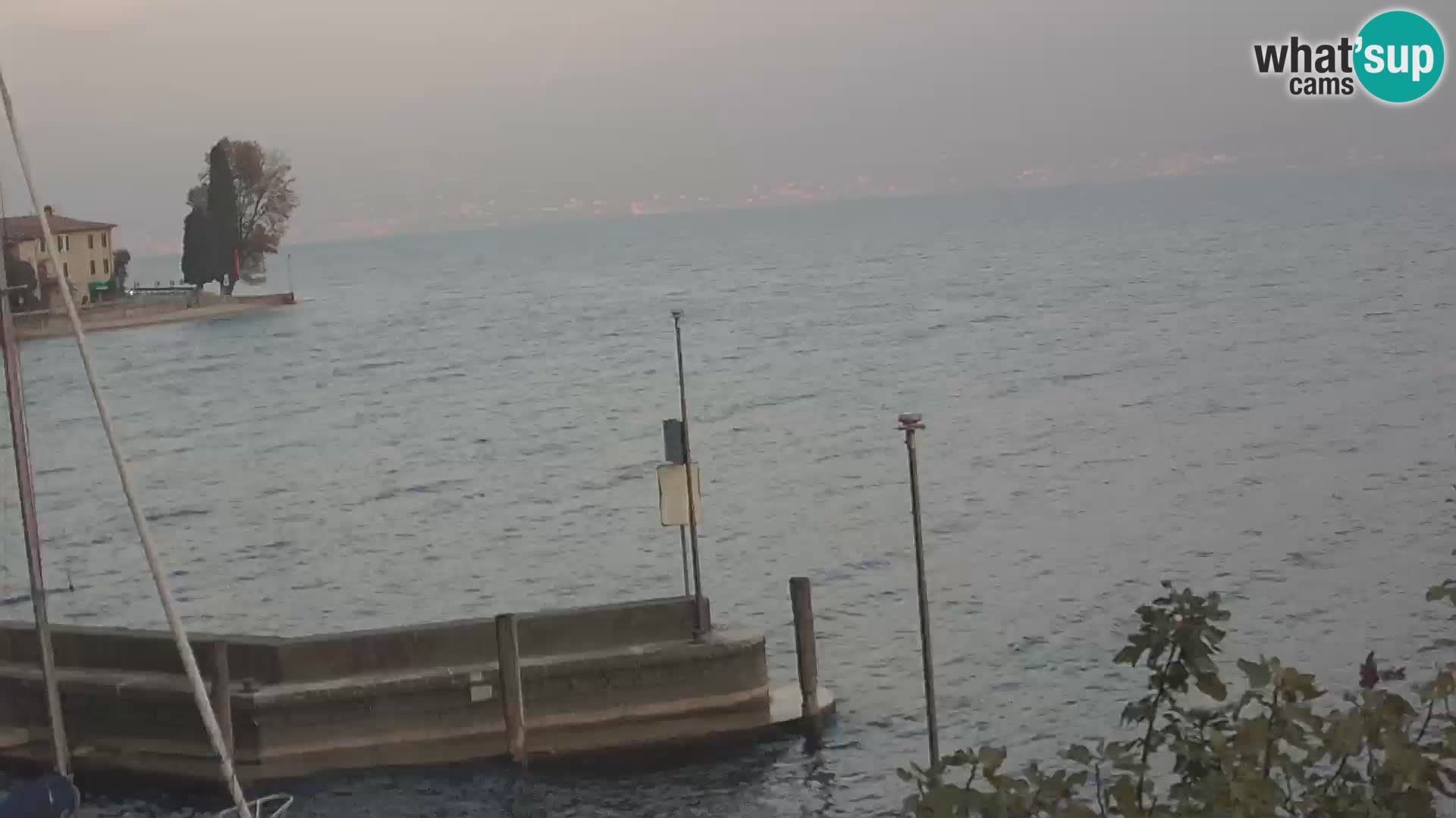 Webcam PRA’ DE LA FAM – Porto di Tignale – Windsurfer Garda Lake