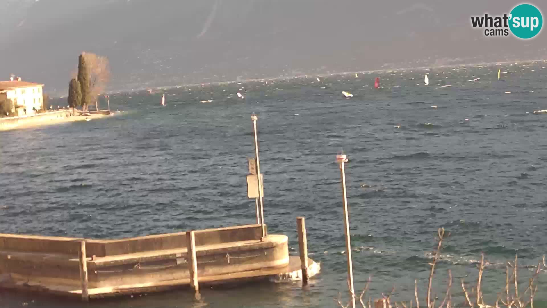 Webcam PRA’ DE LA FAM – Porto di Tignale – Windsurfer Garda Lake