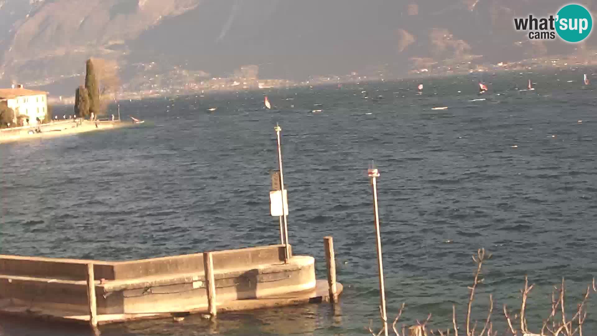 Webcam PRA’ DE LA FAM – Porto di Tignale – Windsurfer Garda Lake